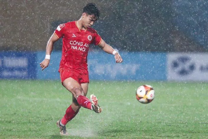 CLB Công an Hà Nội 4-2 Hồng Lĩnh Hà Tĩnh (Ảnh: Internet) CLB Công an Hà Nội 4-2 Hồng Lĩnh Hà Tĩnh (Ảnh: Internet)