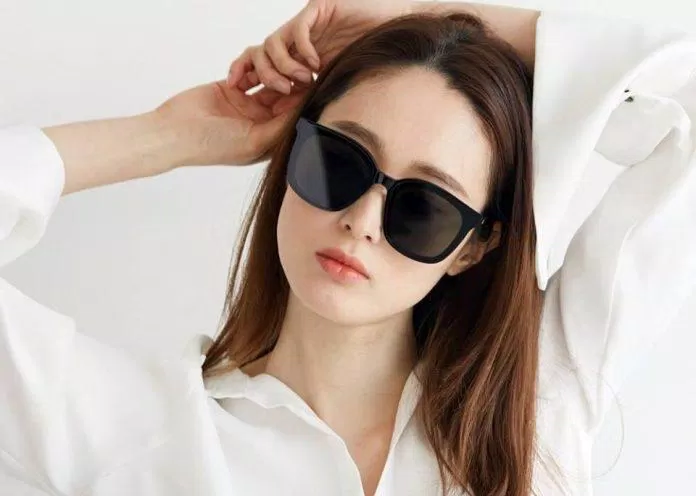 Kính râm rẻ tiền không chống tia cực tím (Nguồn: Internet) Kính râm rẻ tiền không chống tia cực tím (Nguồn: Internet)