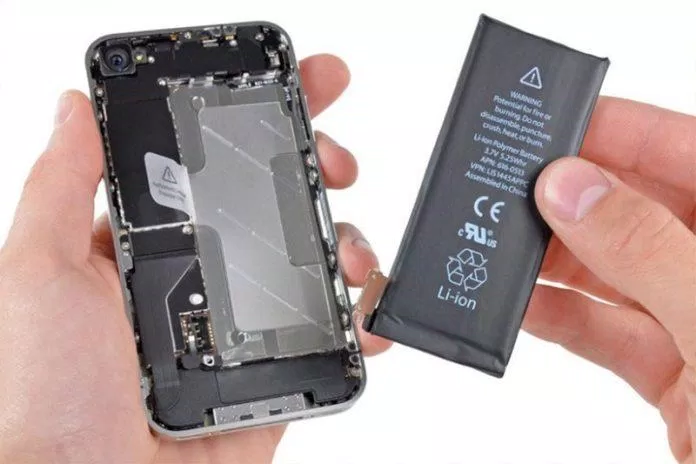 Pin điện thoại bị nổ do phản ứng hóa học và vật lý (Ảnh: Internet) Pin điện thoại bị nổ do phản ứng hóa học và vật lý (Ảnh: Internet)