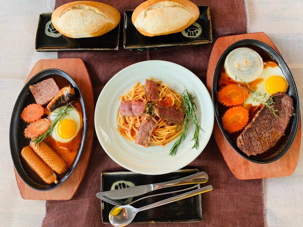 Quán Oppa - Sushi & Nướng lẩu. (Ảnh: Internet)