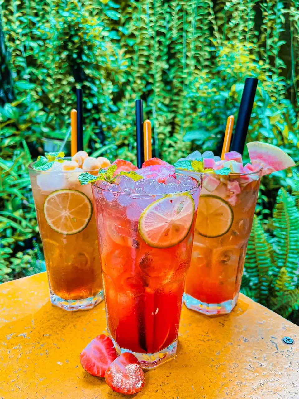 Top 20 quán cà phê đẹp ở Phan Thiết: Team sống ảo không nên bỏ lỡ 1985 Café A86 Coffee Bình Minh cà phê Cà phê KS Bình Minh Cafe In Cafe LuBu Cafe Sunrise highlands coffee Macchio coffee Meta Coffee Mơ Hoang MrBin Coffee Ocean Coffee Ông Bà Bích Café P A Cafe Pey Coffee Phan Thiết Phễu Cafe quán cà phê quán cà phê đẹp quán cà phê đẹp phan thiết Quán cà phê kem PM sống ảo thông tin Thủ khoa Tiệm cà phê Đường Chân Trời Top 20 trà sữa Trà sữa coffee P E Y Water God Coffee Tea