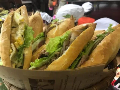 Bánh Mì Phượng (Ảnh: Internet)