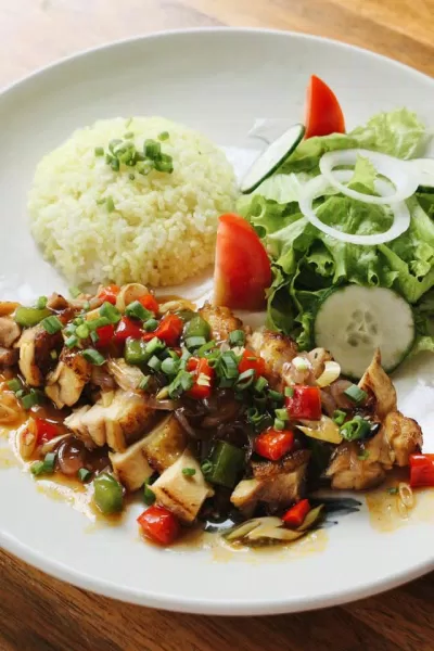 Điểm danh 20+ quán cơm ngon Hội An luôn đông khách: đã tới là không hối hận! bánh mì Phượng Bếp Nhà Hội An Cơm Gia Đình BlogAnChoi Cao Lầu Không Gian Xanh Firefly Hoi An Hồ Lô quán Hoa Hiên Restaurant Hoi An HOME Hoi An Restaurant không gian không gian xanh Long Cơm Gà Madam Khanh nhà hàng Nhà Hàng Bông Hồng Trắng Nhan s Kitchen Restaurant Phố Xưa Restaurant Quán Cao lầu Bá Lễ Quán Cao Lầu Thanh Quán Chay Đạm quán cơm ngon Hội An Red Gecko Secret Garden Thành Nam Quán The Canh Dong thông tin Top 10 Top 15 Top 20