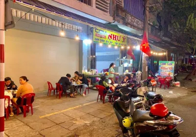 Không gian bên ngoài của quán. (Ảnh: Internet)