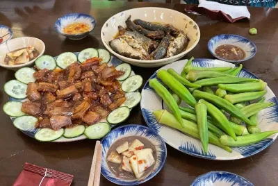 Một số món ăn hấp dẫn của quán. (Ảnh: Internet)