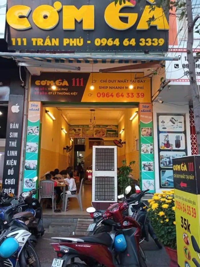 Cơm gà 111 Trần Phú. (Ảnh: Internet)