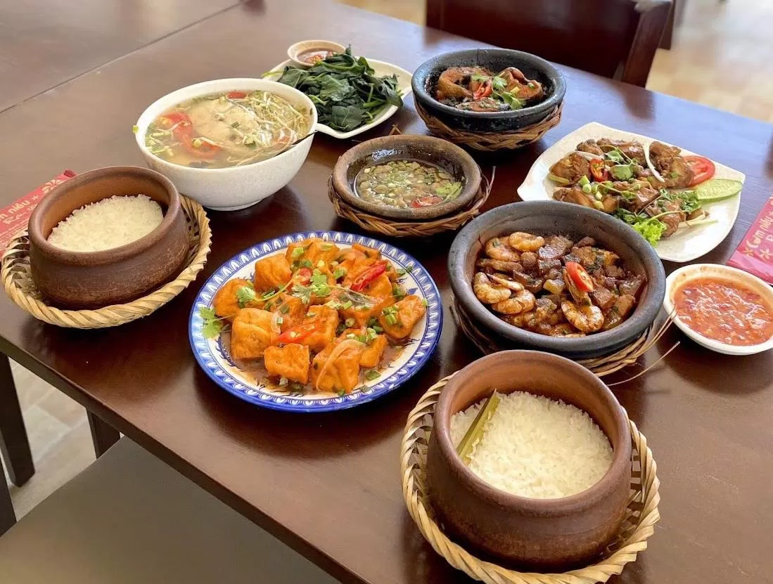 Cơm Niêu Rau Tập Tàng. (Nguồn ảnh: Internet)