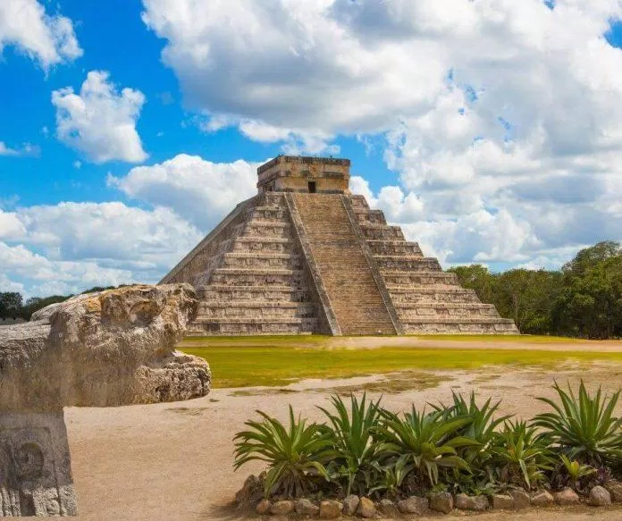 Chichen Itza - nguồn: Internet Chichen Itza - nguồn: Internet