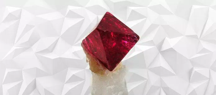 Viên hồng ngọc Timur (Ảnh: Internet)