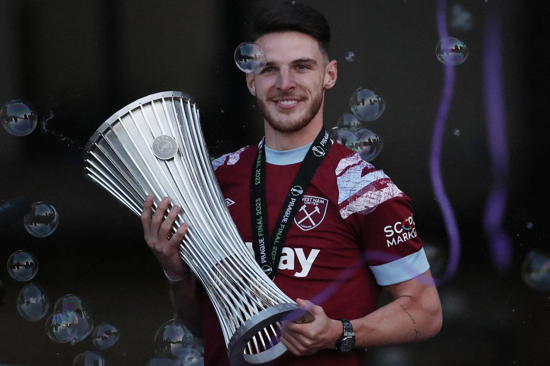 Declan Rice chia tay West Ham sau 10 năm (Ảnh: Internet) Declan Rice chia tay West Ham sau 10 năm (Ảnh: Internet)