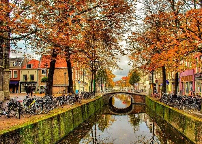 Delft Hà Lan - nguồn: Internet Delft Hà Lan - nguồn: Internet
