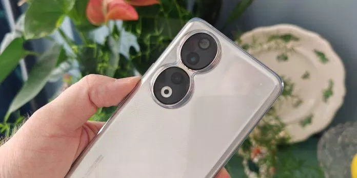 Điện thoại Honor 90 hấp dẫn từ cái nhìn đầu tiên (Ảnh: Internet) Điện thoại Honor 90 hấp dẫn từ cái nhìn đầu tiên (Ảnh: Internet)