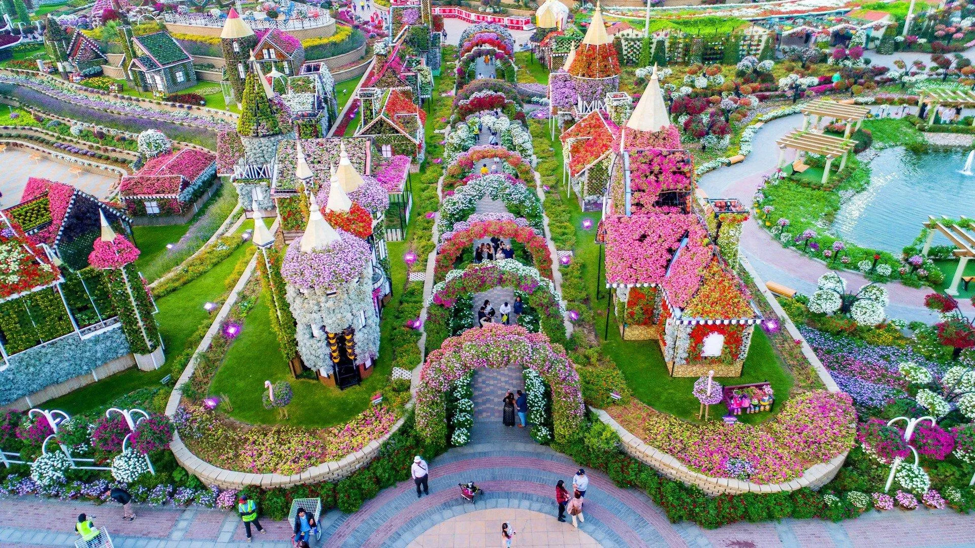 Khu vườn nhiệt đới Miracle Garden - nguồn: Internet Khu vườn nhiệt đới Miracle Garden - nguồn: Internet