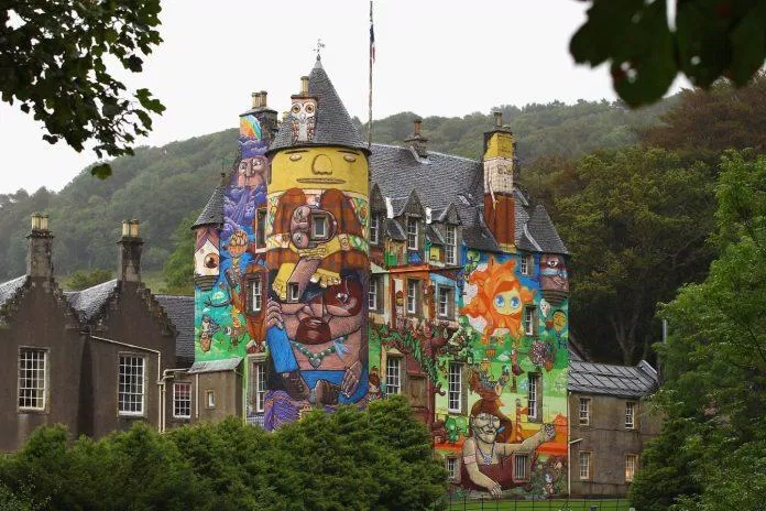 Lâu đài Kelburn tại Scotland (Ảnh: Internet)