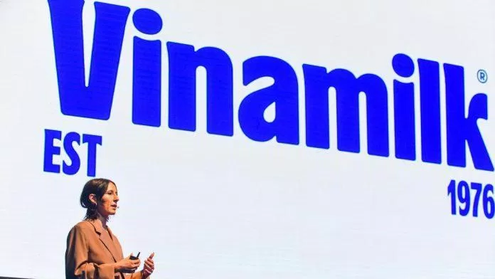 Hình ảnh Vinamilk tối giản với màu "xanh rực rỡ" và "kem sữa ngọt ngào" mất tới 1 năm để sản xuất (Ảnh: Internet) Hình ảnh Vinamilk tối giản với màu "xanh rực rỡ" và "kem sữa ngọt ngào" mất tới 1 năm để sản xuất (Ảnh: Internet)