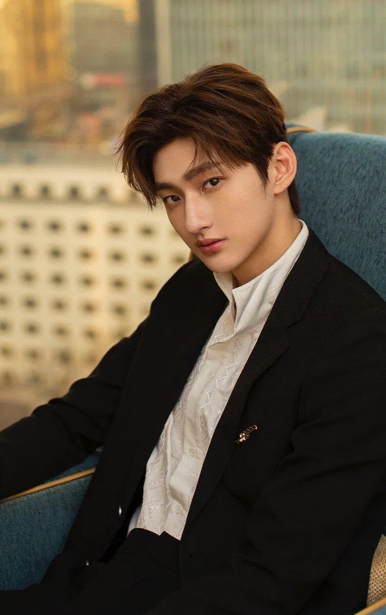 Lưu Đặc từng hợp tác cùng Triệu Lộ Tư trong bộ phim "Vô tình nhặt được tổng tài" lên sóng năm 2021. Ảnh: Internet Lưu Đặc từng hợp tác cùng Triệu Lộ Tư trong bộ phim "Vô tình nhặt được tổng tài" lên sóng năm 2021. Ảnh: Internet