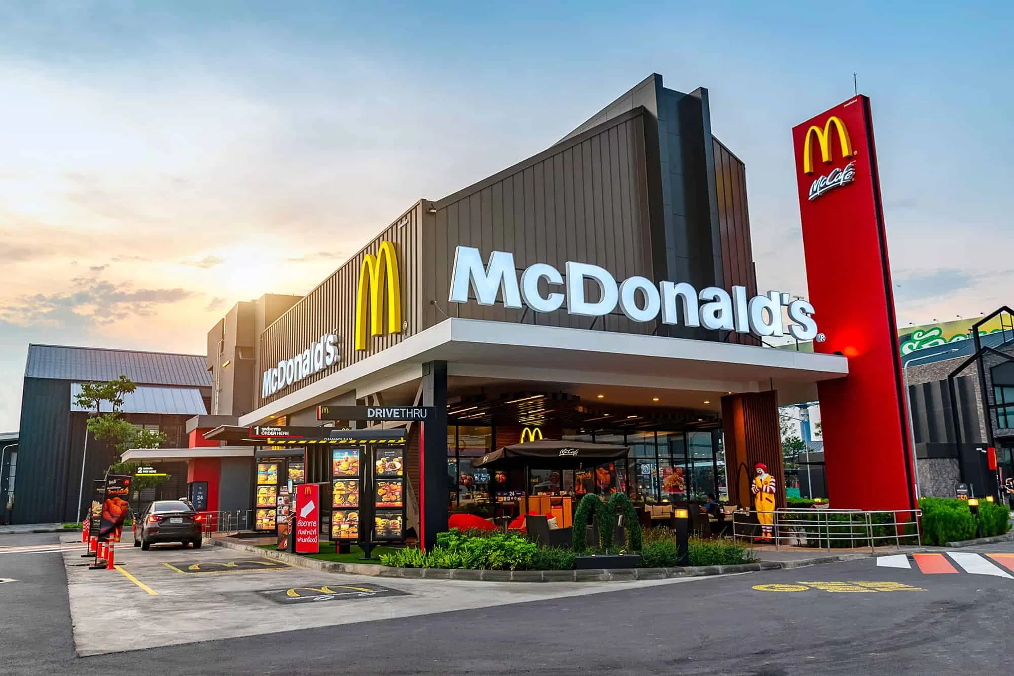 McDonald's thất bại tại thị trường Việt Nam (Ảnh: Internet) Hành trình đầy gian nan của McDonald’s chinh phục người tiêu dùng Việt Nam bài học kinh doanh chiến lược kinh doanh chuỗi thức ăn nhanh đồ ăn nhanh hành trình kinh doanh kinh doanh nhượng quyền lý do McDonalds người tiêu dùng thất bại thị trường thức ăn thức ăn nhanh thương hiệu Việt Nam