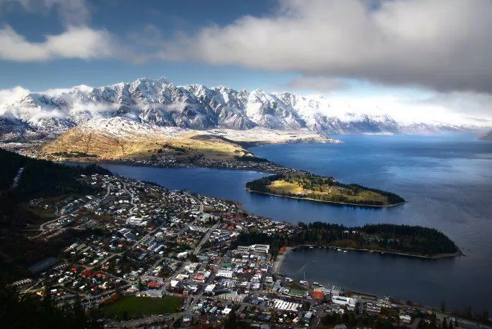 Queenstown - New Zealand (Ảnh: Internet) Queenstown - New Zealand (Ảnh: Internet)
