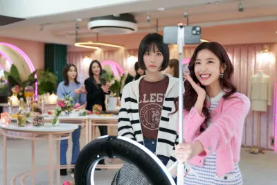 Nữ chính Seo A-ri trong Người Nổi Tiếng (Celebrity) (Ảnh: Internet) Nữ chính Seo A-ri trong Người Nổi Tiếng (Celebrity) (Ảnh: Internet)