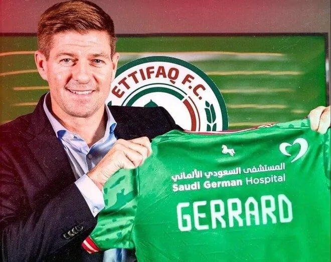 Steven Gerrard vừa được bổ nhiệm làm huấn luyện viên trưởng của Al Ettifaq (Ảnh: Internet) Steven Gerrard vừa được bổ nhiệm làm huấn luyện viên trưởng của Al Ettifaq (Ảnh: Internet)