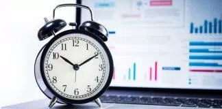 Đánh lừa bản thân về việc đúng giờ (Ảnh: Internet)