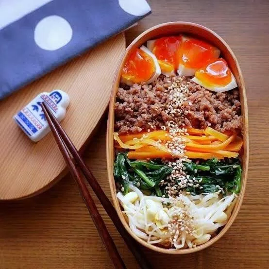 Thực đơn "Bento tình yêu" ngon - bổ - rẻ (Ảnh: Pinterest)