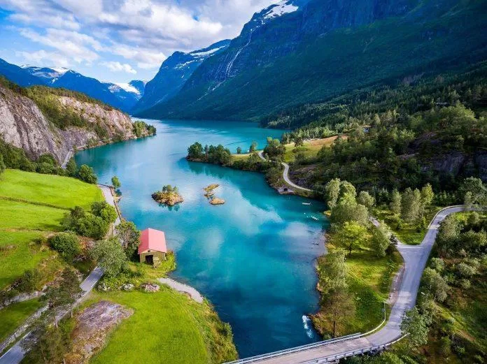 Vịnh Geirangerfjord (Ảnh: Internet) Vịnh Geirangerfjord (Ảnh: Internet)