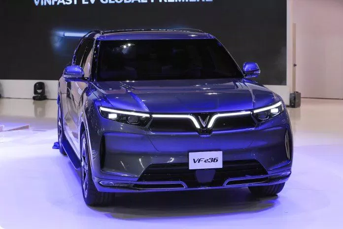 Xe ô tô điện VinFast VF e36 tại Los Angeles Auto Show 2021 - Ảnh: Vinfast Xe ô tô điện VinFast VF e36 tại Los Angeles Auto Show 2021 - Ảnh: Vinfast