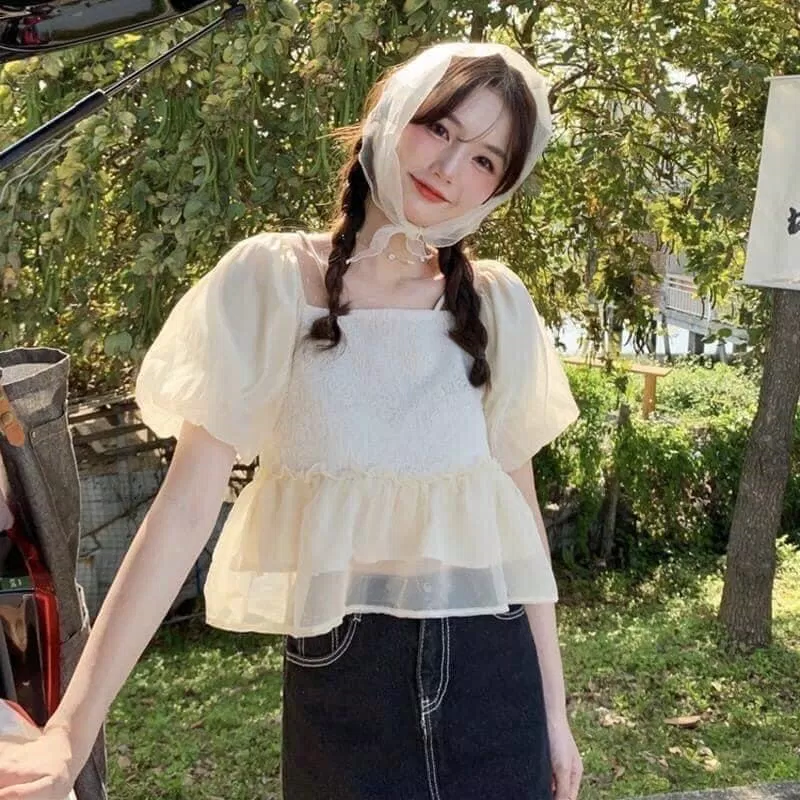 Kiểu áo bánh bèo cho các cô nàng (Nguồn: Internet) Kiểu áo bánh bèo cho các cô nàng (Nguồn: Internet)