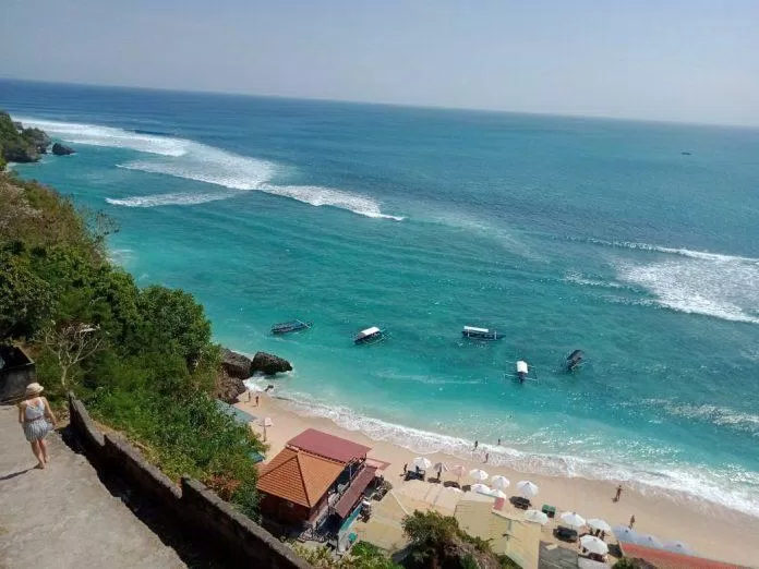 Bãi biển Padang Padang Bali Indonesia - Nguồn: Internet