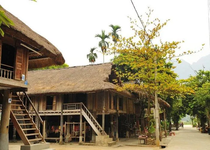 Bản Lác (Nguồn: Internet)