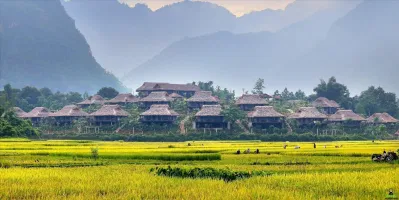 Bản Lác (Nguồn: Internet) Bản Lác (Nguồn: Internet)