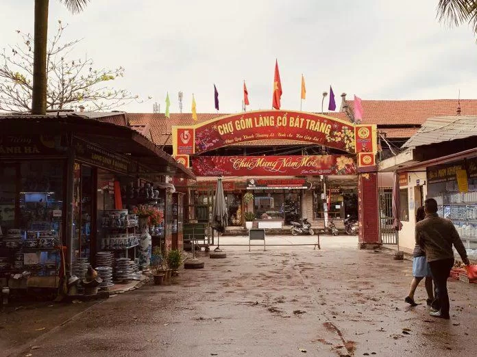 Chợ gốm Bát Tràng (Nguồn: Internet)