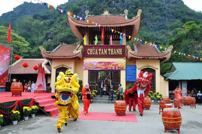 Chùa Tam Thanh (Nguồn: Internet) Chùa Tam Thanh (Nguồn: Internet)