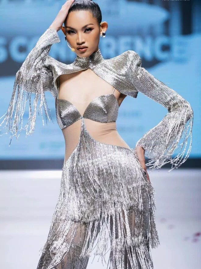 Dù là thí sinh đội HLV Anh Thư, Tú Anh vẫn được HLV Vũ Thu Phương đặt niềm tin có thể tiến xa trong chương trình
