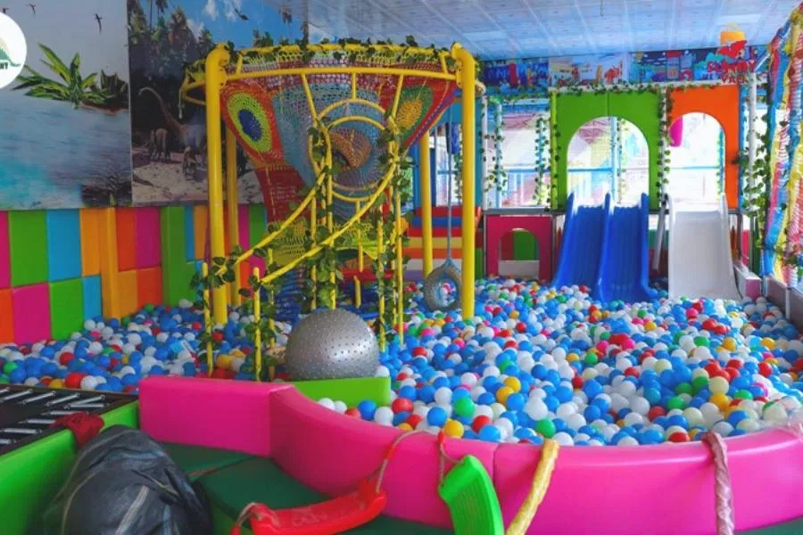 Trải nghiệm các trò chơi hấp dẫn tại công viên khủng long Ninh Bình (Nguồn: Internet) Trải nghiệm các trò chơi hấp dẫn tại công viên khủng long Ninh Bình (Nguồn: Internet)