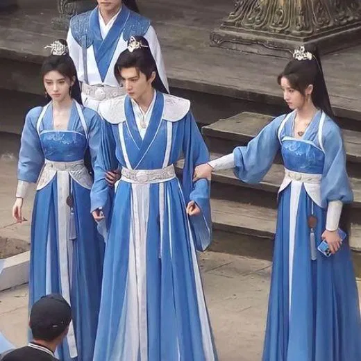 dan-dien-vien-phim-tien-kiem-ky-hiep-4