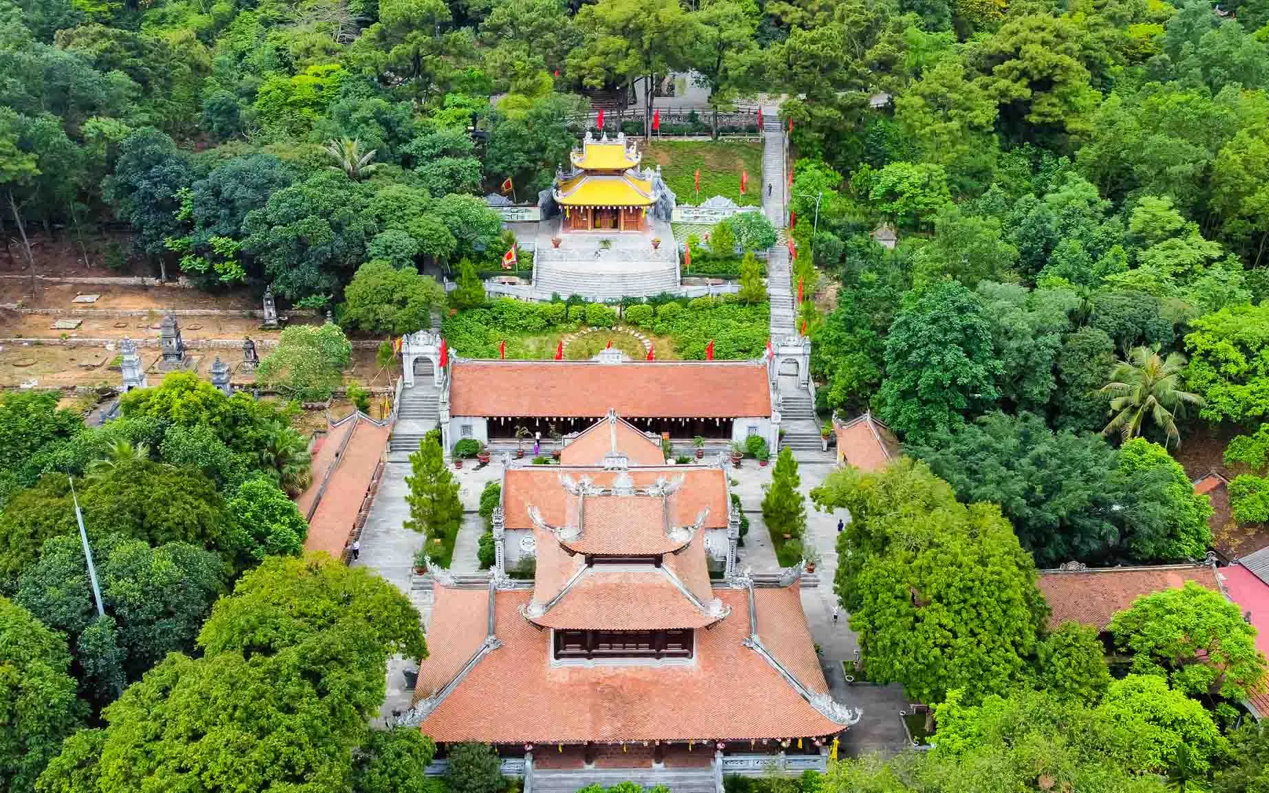 Danh thắng Côn Sơn (Nguồn: Internet) Danh thắng Côn Sơn (Nguồn: Internet)