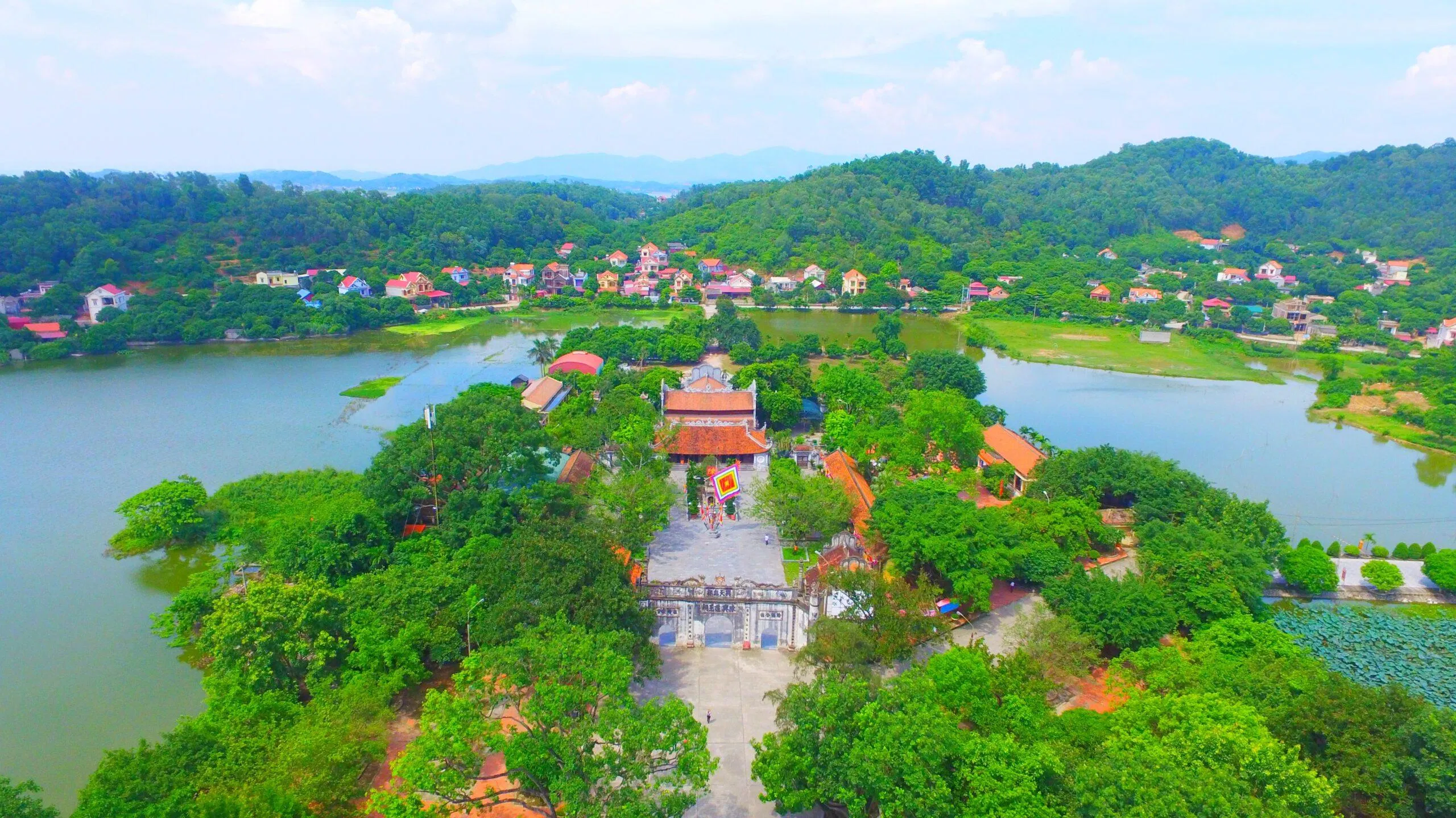 Đền Kiếp Bạc (Nguồn: Internet) Đền Kiếp Bạc (Nguồn: Internet)