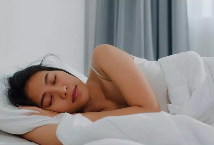 Đi ngủ vào giờ cố định mỗi ngày (Ảnh: Internet) Đi ngủ vào giờ cố định mỗi ngày (Ảnh: Internet)