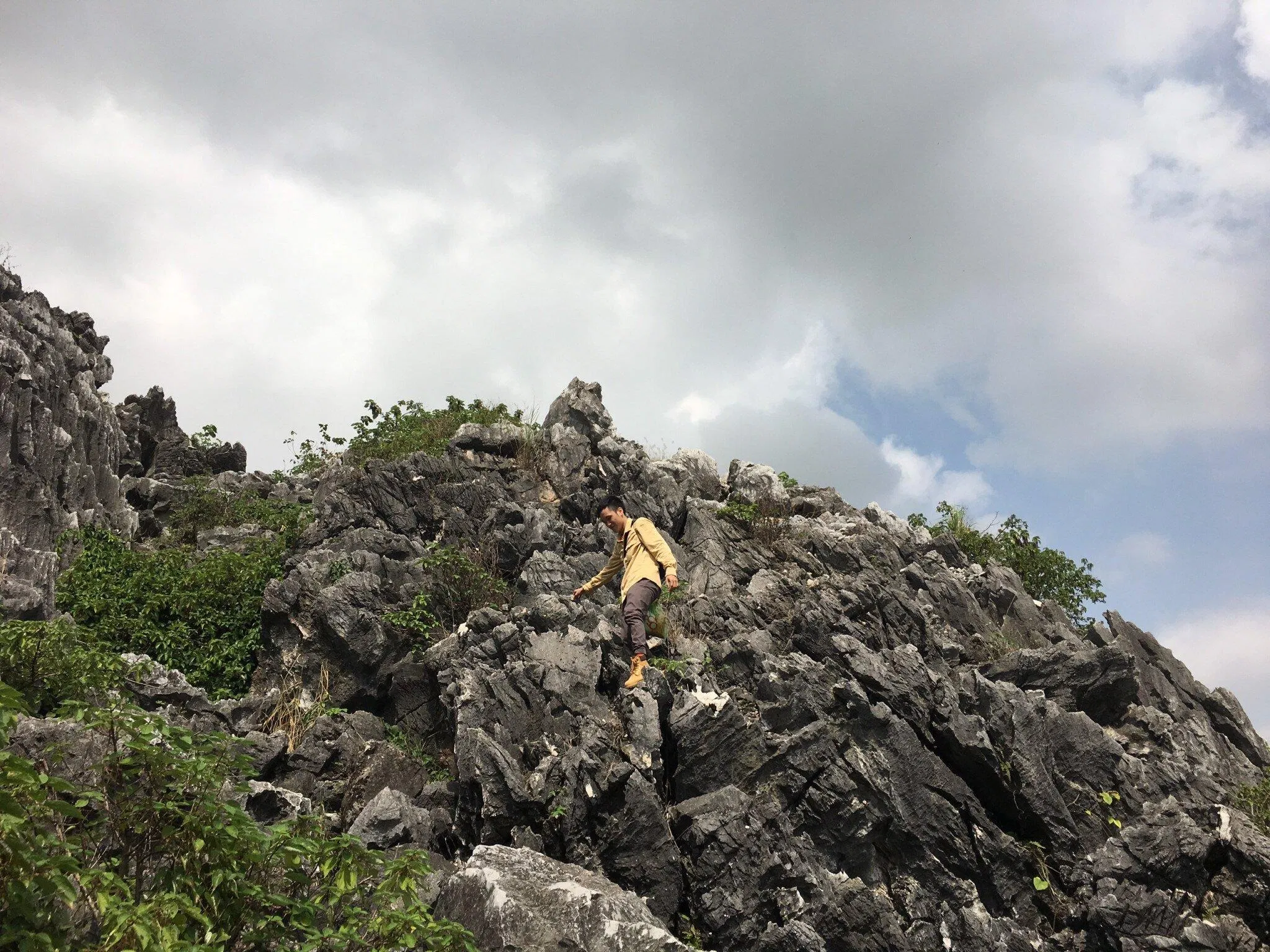 Động Kính Chủ (Nguồn: Internet) Động Kính Chủ (Nguồn: Internet)