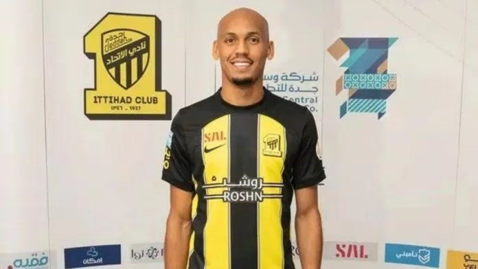 Fabinho đến Ả Rập thi đấu, vị trí tiền vệ phòng ngự chưa có người thay thế phù hợp (nguồn ảnh: Internet) Fabinho đến Ả Rập thi đấu, vị trí tiền vệ phòng ngự chưa có người thay thế phù hợp (nguồn ảnh: Internet)