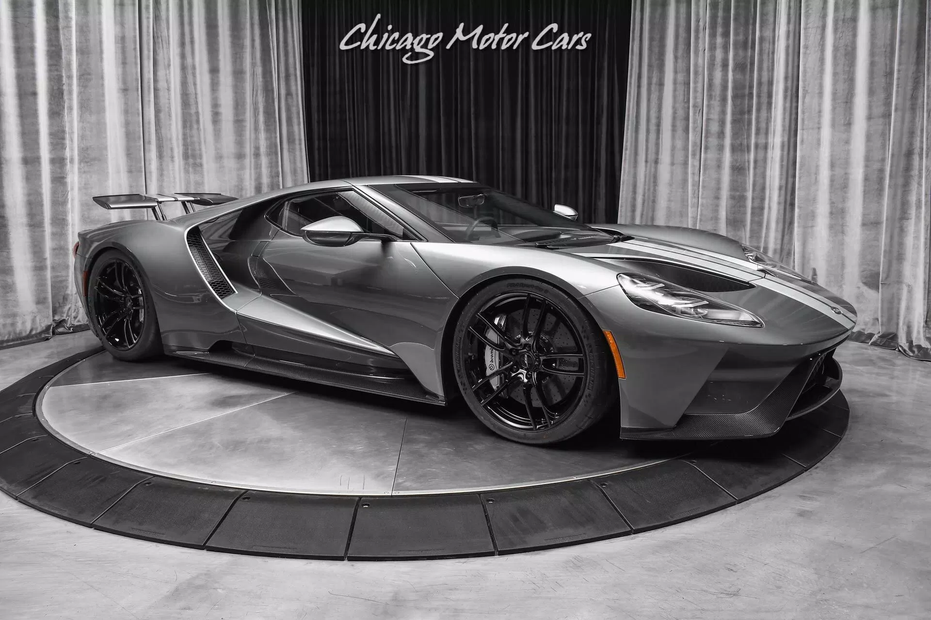 Ford GT thứ ba chính thức về Việt Nam (Ảnh: Internet)