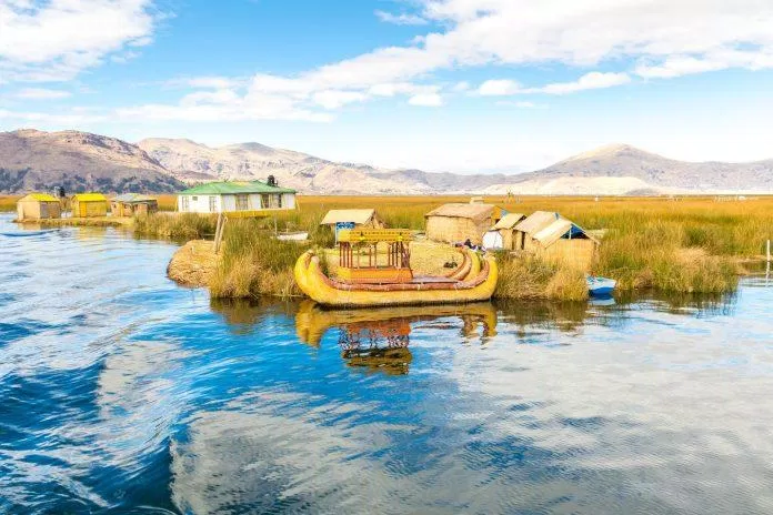 Hồ Titicaca - nguồn: Internet Hồ Titicaca - nguồn: Internet