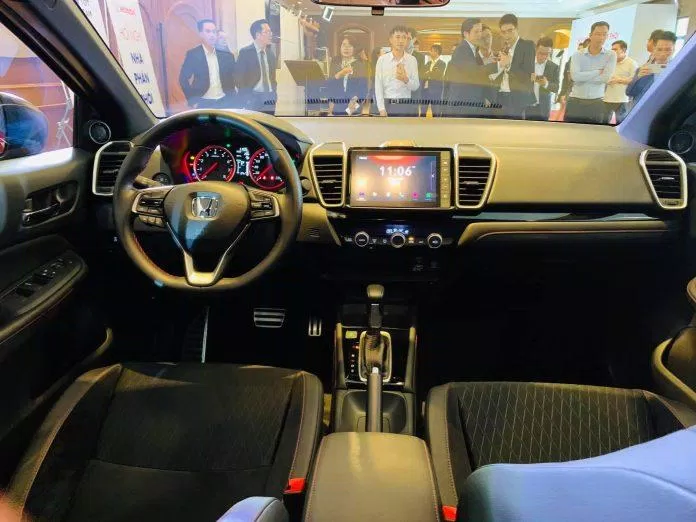 Honda City RS 2023 nội thất với nhiều cải tiến (Ảnh: Internet)