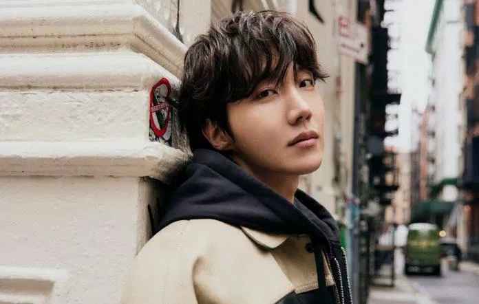 BTS J-Hope (Ảnh: Internet)
