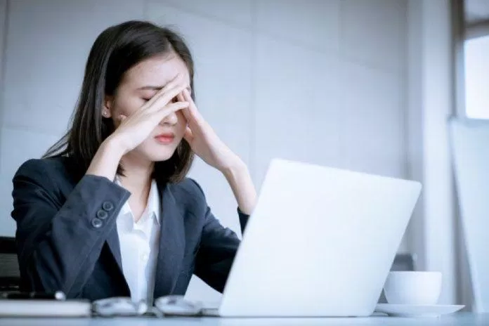 Thiếu ngủ ảnh hưởng tới khả năng làm việc (Ảnh: Internet) Thiếu ngủ ảnh hưởng tới khả năng làm việc (Ảnh: Internet)