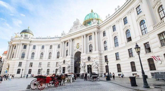 Lâu đài Hofburg - nguồn: Internet Lâu đài Hofburg - nguồn: Internet