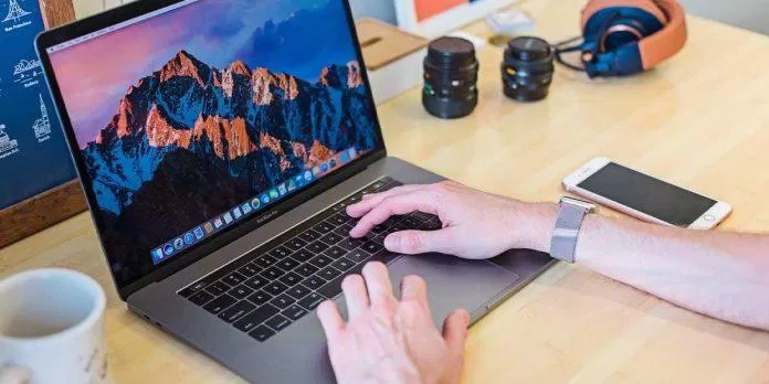 MacBook có chất lượng hình ảnh và âm thanh vượt trội (Ảnh: Internet) MacBook có chất lượng hình ảnh và âm thanh vượt trội (Ảnh: Internet)