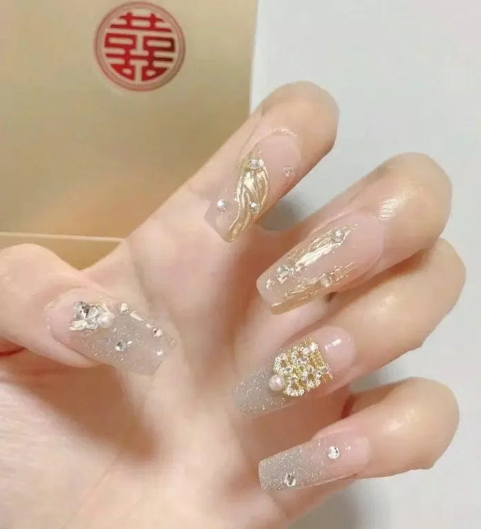 Mẫu nail cô dâu sang trọng nhất (Ảnh: Internet)